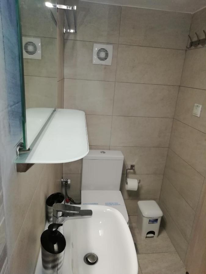 Cute Apartmnet In Thiseio Atene Esterno foto